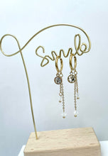 Charger l'image dans la galerie, Boucles Guersendre Cristal