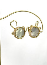 Charger l'image dans la galerie, Boucles Bambi nacre