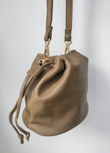 Charger l'image dans la galerie, Sac Seau Fernand Kaki