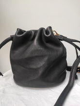 Charger l'image dans la galerie, Sac Seau Fernand Noir