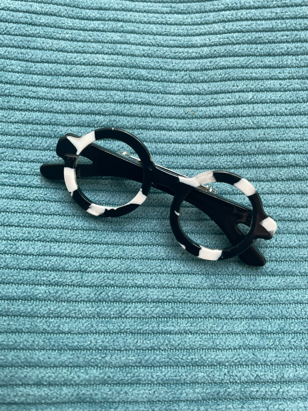 Broche Lunettes Noir et Blanc