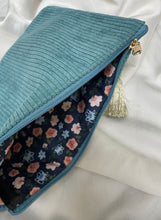 Charger l&#39;image dans la galerie, Pochette JOLI BAZAR
