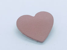Charger l&#39;image dans la galerie, Broche P&#39;tit Coeur
